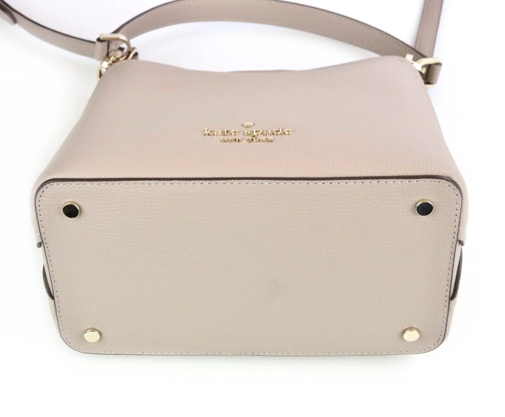 Kate Sizepade Darcy Sizemall Bucket Bag - Warm Taupe