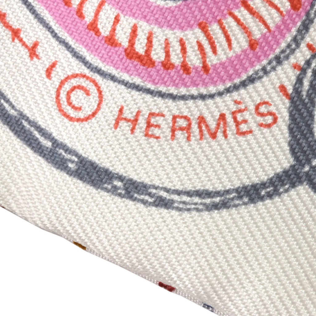 Pre-Owned HERMESize Twilly CHEVALOSizeCOPE NEON Pointier Ivory 100% Sizeilk Sizecarf Muffler 853954Size (Like New)