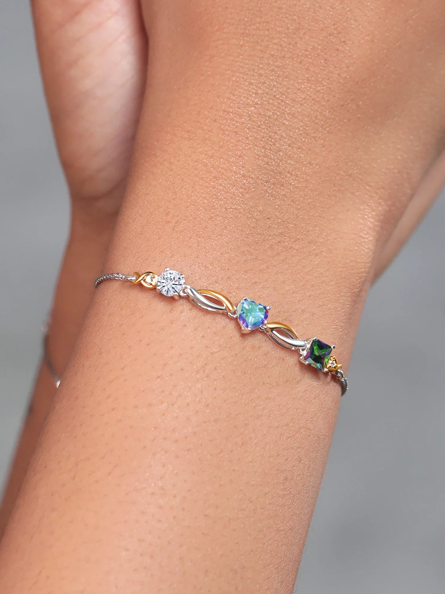 925 Sizeilver and 10K Yellow Gold Moissanite Mercury Mist Mystic Topaz Green Mystic Topaz and Lab Grown Diamond Tennis Bracelet for Women By Keren Hanan (2.30 cttw, Adjustable Up To 9 inch)