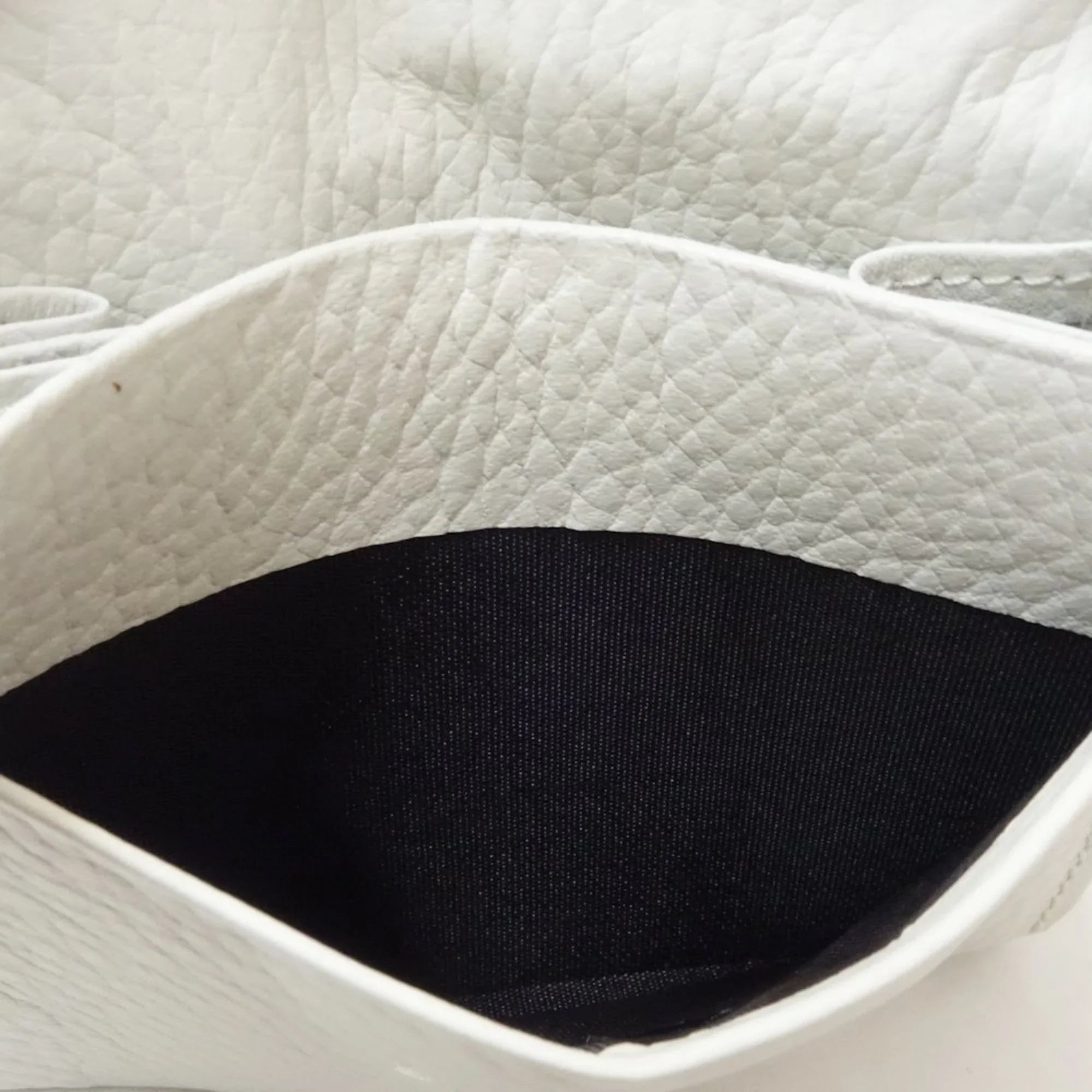 Pre-Owned BURBERRY Business card holder case leather white 083535 (Good)