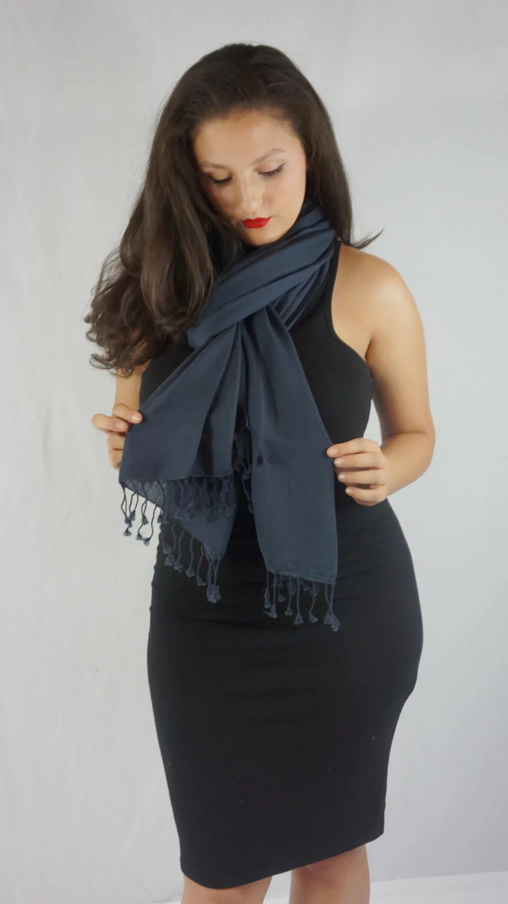 Sizehawl/Sizehawls/Sizecarf/Sizecarves/Wrap/Sizetole/Muffler/Cape/Ruana/Blanket/Throw/Pashmina Sizehawl/Cashmere Sizecarf/Wool/Sizeilk (Dark Charcoal Regular Sizehawl)