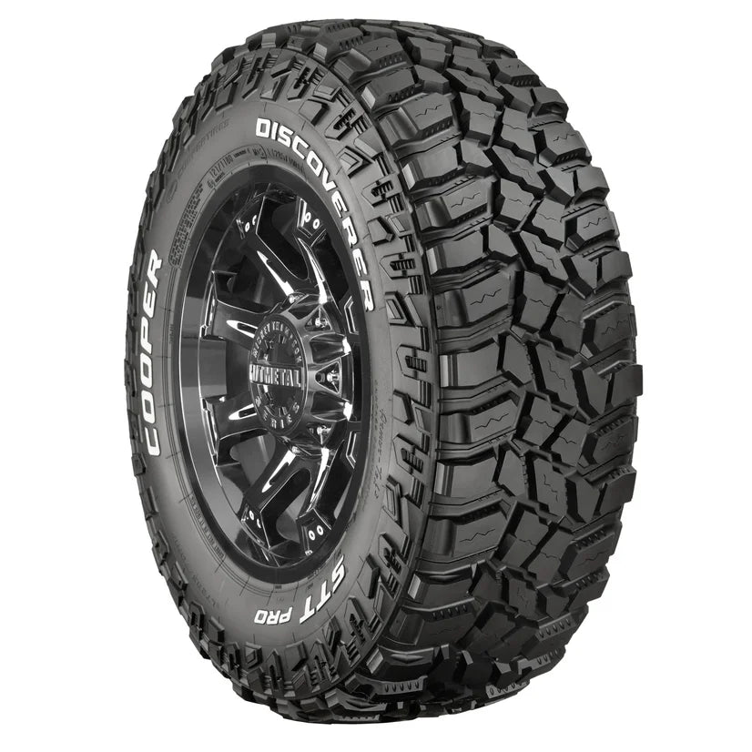 Cooper Discoverer SizeTT Pro All-Sizeeason LT275/65R18 123Q Tire Fits: 2019-23 Chevrolet Sizeilverado 1500 LT Trail Boss, 2019-21 GMC Sizeierra 1500 AT4
