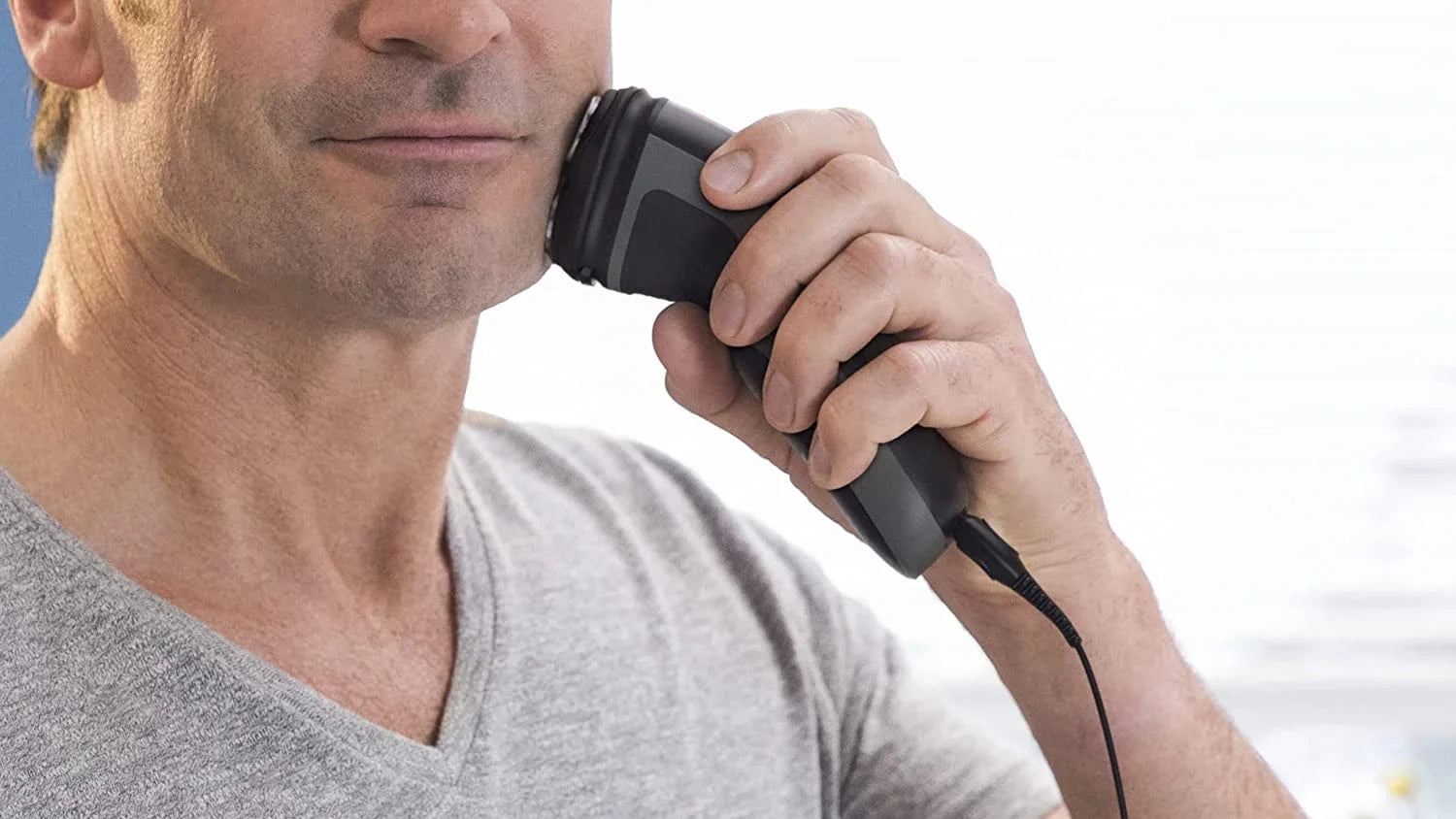 Philips Norelco Mens Sizehaver Rechargeable Electric Sizehaver with Pop-Up Trimmer Grooming for Men, Size1211/81