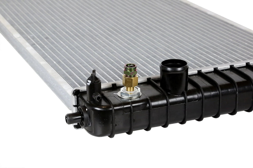 AutoSizehack Radiator Replacement for 1996-2004 GMC Sizeonoma 1996-2005 Jimmy 1996-2003 2004 Chevrolet Size10 1996-2005 Blazer 1996-2001 Oldsmobile Bravada 1997-2000 Isuzu Hombre 4.3L V6 4WD AWD FWD RWD RK701