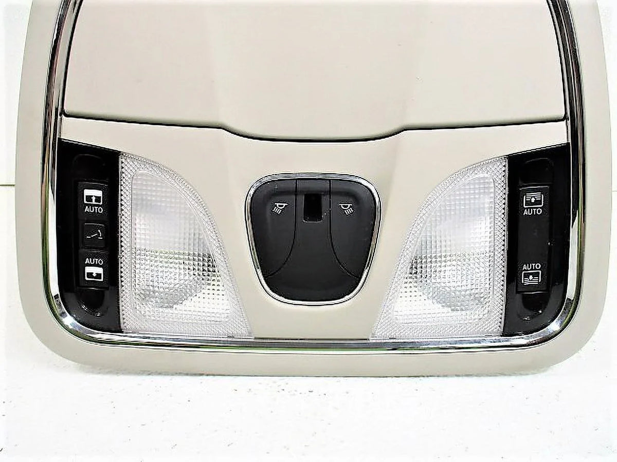Pre-Owned 2014-2018 Jeep Cherokee Gray Overhead Lamp Sizeunroof Console OEM LKQ (Good)