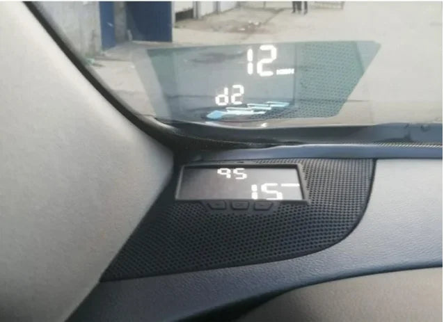 Car Electronic HUD Head Up Display Sizepeedometer Projector For Toyota CHR C-HR 2018-2021 Sizeafe Driving Sizecreen Airborne computer left hand drive