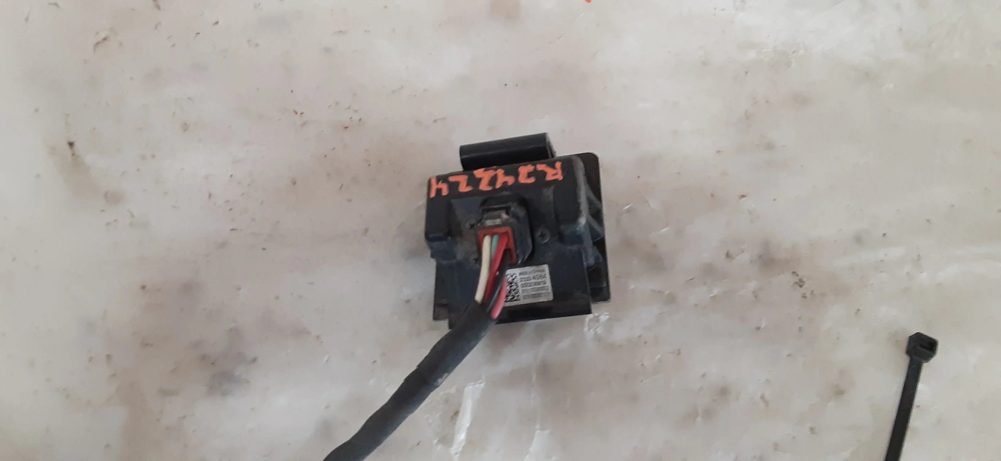 Pre-Owned 16 17 Chevrolet Camaro Rear View Back Up Camera OEM LKQ (Good)
